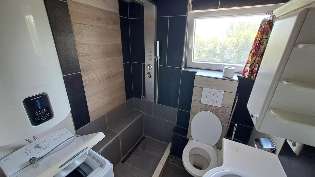 Sárkány Lak Diosd Esterno foto
