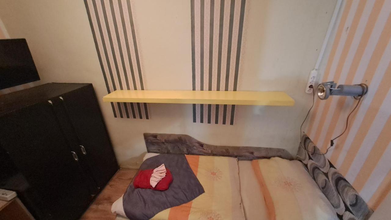 Sárkány Lak Diosd Esterno foto